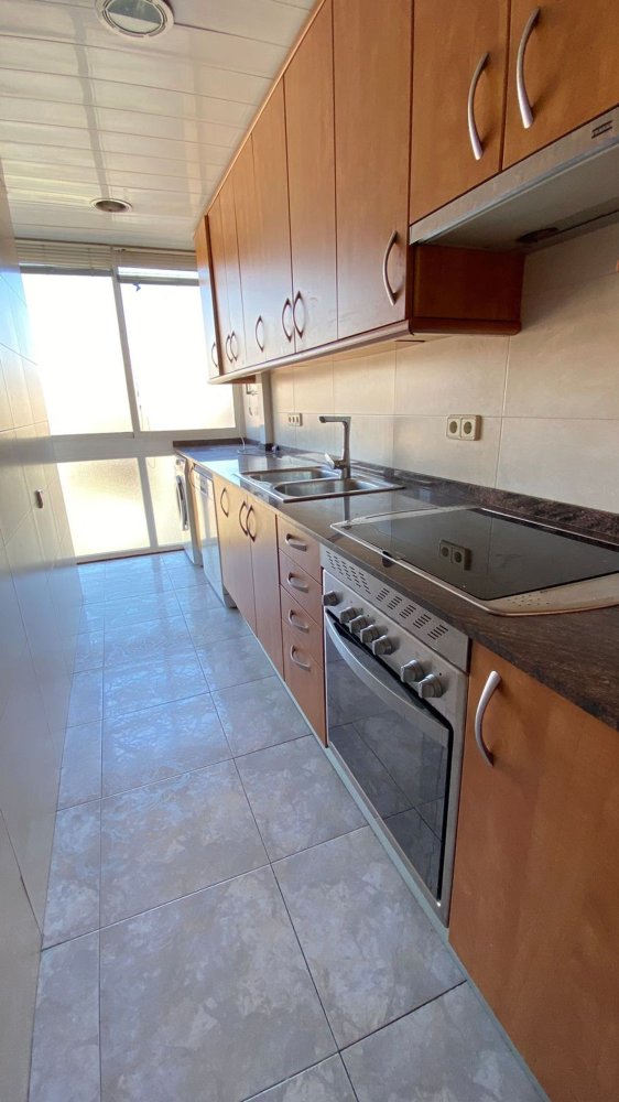 4 bedrooms Apartment in Eixample, Spain No. 236308