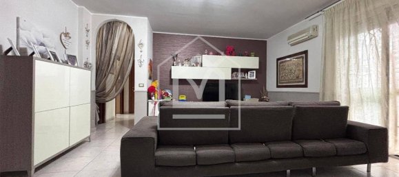 2 bedrooms Apartment in Bari, Italy No. 353245 2