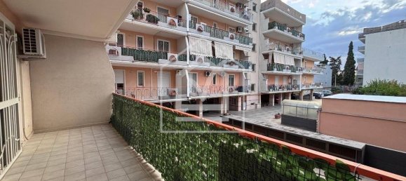 2 bedrooms Apartment in Bari, Italy No. 353245 8
