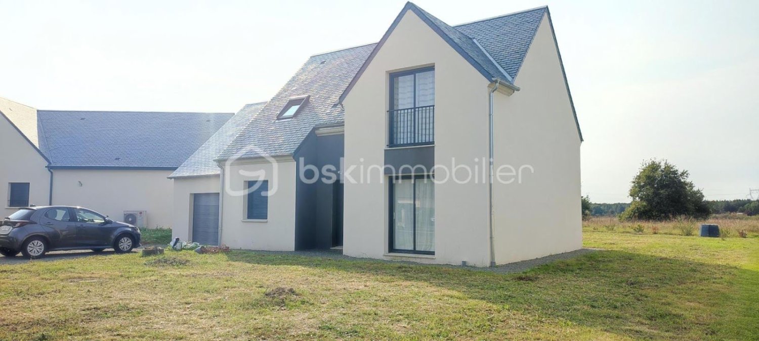 Casa de 4 dormitorios en Semblancay, France No. 231478