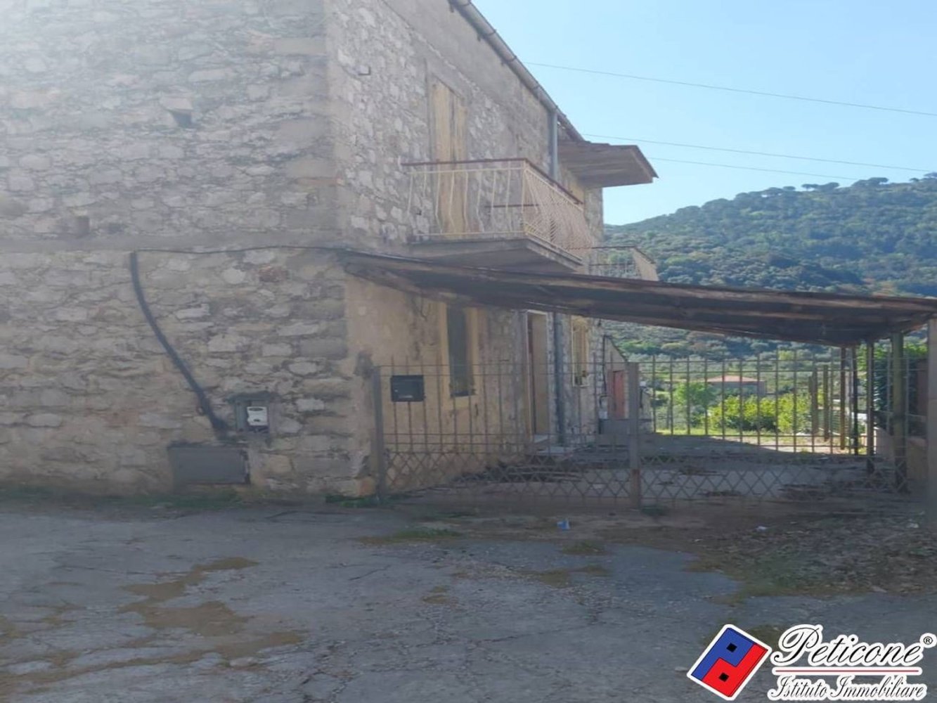 6-Zimmer Haus in Fondi, Italy, Nr. 201357