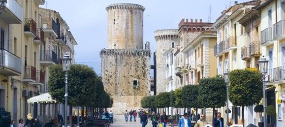 6-Zimmer Haus in Fondi, Italy, Nr. 201357 5