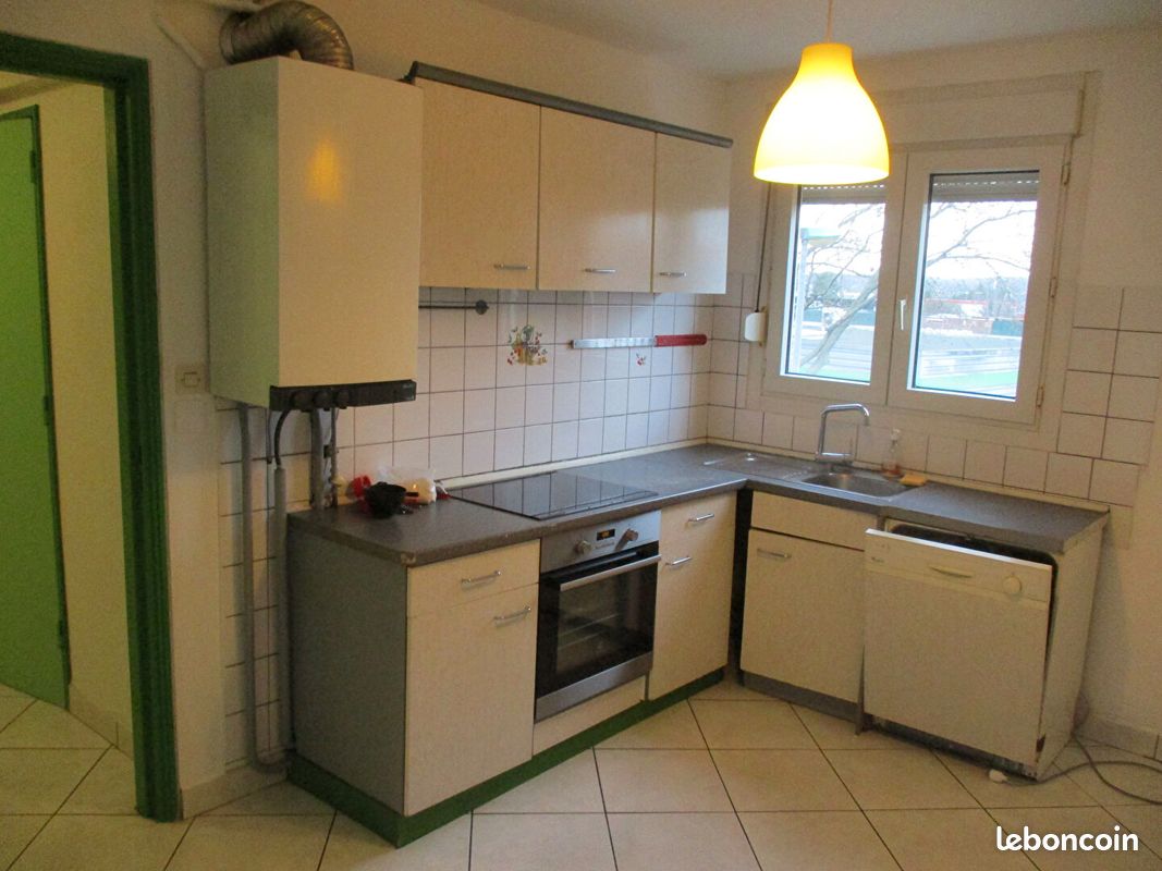 3 bedrooms Apartment in Forbach, France No. 83744