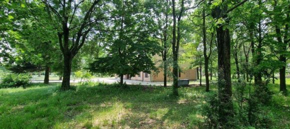 Casa de 22 divisões em Modena, Italy N.º 146910 27