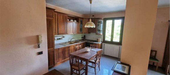 Casa de 22 divisões em Modena, Italy N.º 146910 6