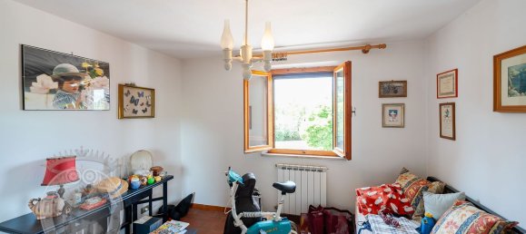 8غرفة منزل في Cortona, Italy رقم 78514 36