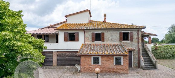 8غرفة منزل في Cortona, Italy رقم 78514 13