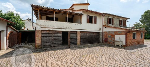 8غرفة منزل في Cortona, Italy رقم 78514 25