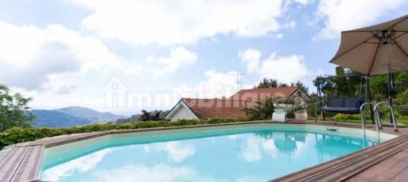 Villa de 4 dormitorios en Imperia, Italy No. 263718 4