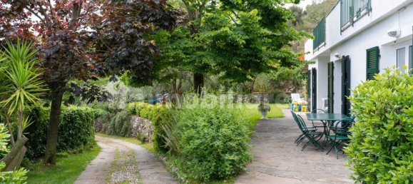 Villa de 4 dormitorios en Imperia, Italy No. 263718 16