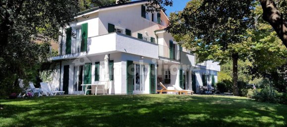 Villa de 4 dormitorios en Imperia, Italy No. 263718 2