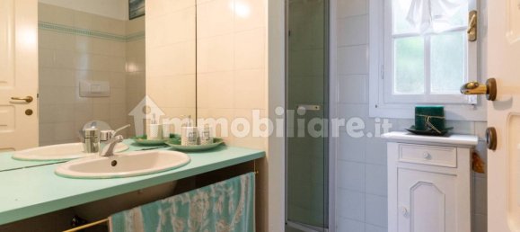 Villa de 4 dormitorios en Imperia, Italy No. 263718 21