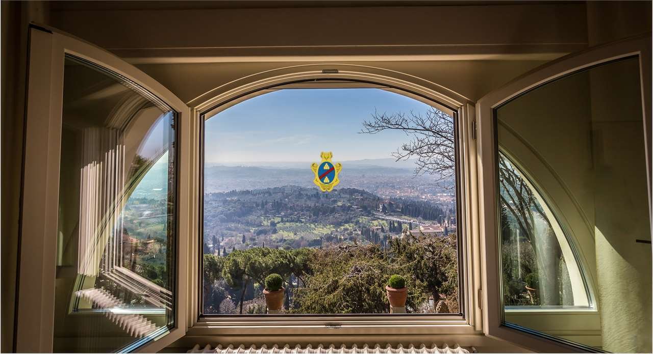 Villa de 3 dormitorios en Fiesole, Italy No. 39077