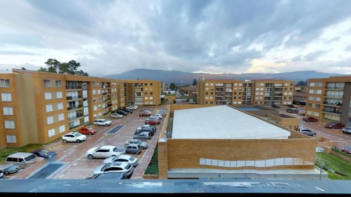 3 bedrooms House in Cundinamarca, Colombia No. 1631