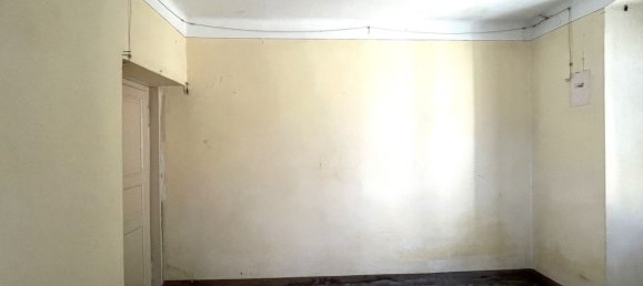 5 rooms House in Trarego Viggiona, Italy No. 147521 9