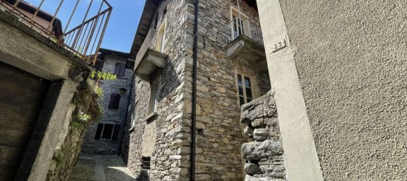 5 rooms House in Trarego Viggiona, Italy No. 147521 13