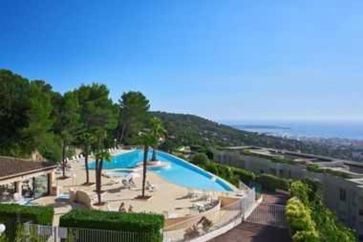 Condominio de 3 dormitorios en Cannes, France No. 14340