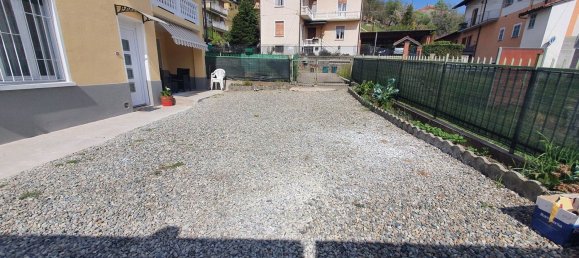 Квартира с 4 комнатами в Биелла, Италия № 213607 5