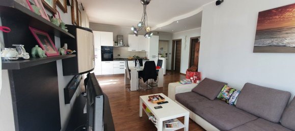 Квартира с 4 комнатами в Биелла, Италия № 213607 7