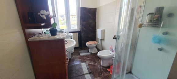 Квартира с 4 комнатами в Биелла, Италия № 213607 10