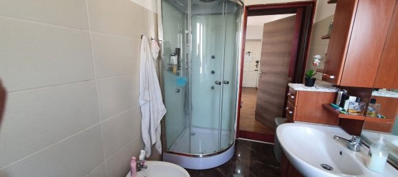 Квартира с 4 комнатами в Биелла, Италия № 213607 11