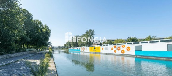 Studio in Saint-Denis, France No. 345818 7