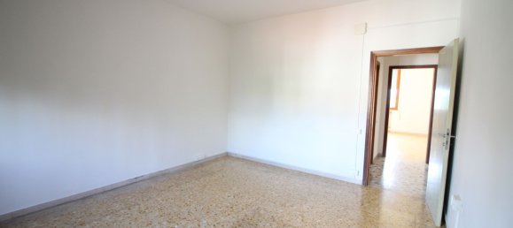 4 rooms Apartment in Montespertoli, Italy No. 295441 31