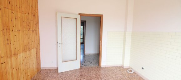 4 rooms Apartment in Montespertoli, Italy No. 295441 17