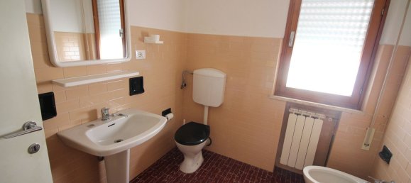 4 rooms Apartment in Montespertoli, Italy No. 295441 20