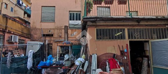 3-Zimmer Lagerhaus in Genoa, Italy, Nr. 151273 2