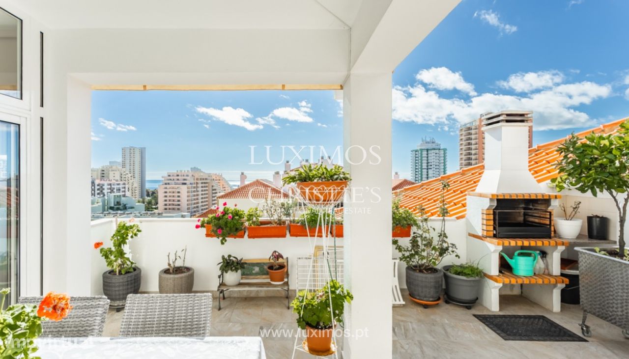 4 bedrooms Penthouse in Portimao, Portugal No. 128178