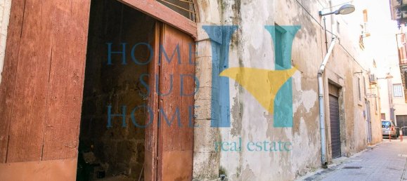 Apartamento de 5 dormitorios en Noto, Italy No. 87300 9