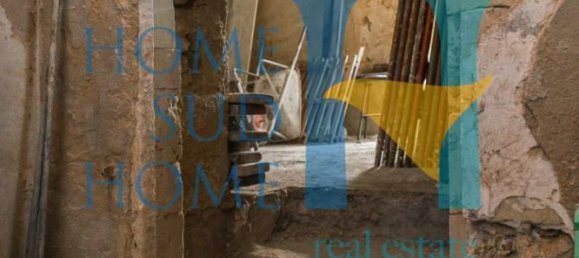 Apartamento de 5 dormitorios en Noto, Italy No. 87300 14