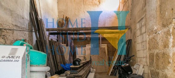 Apartamento de 5 dormitorios en Noto, Italy No. 87300 11