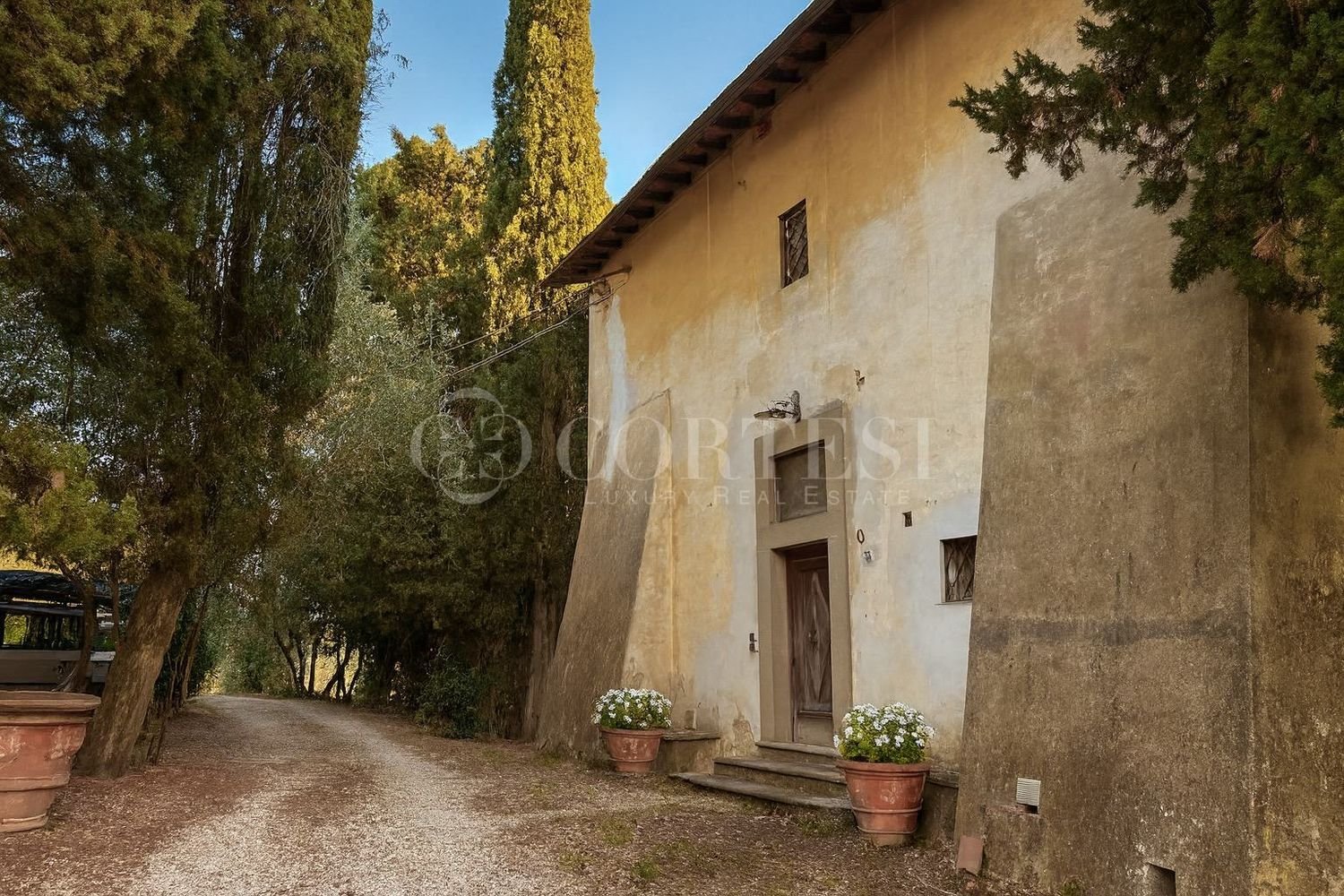 7 rooms Villa in Florence, Italy No. 288715