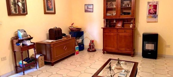 Studio in Mondragone, Italy No. 295228 3