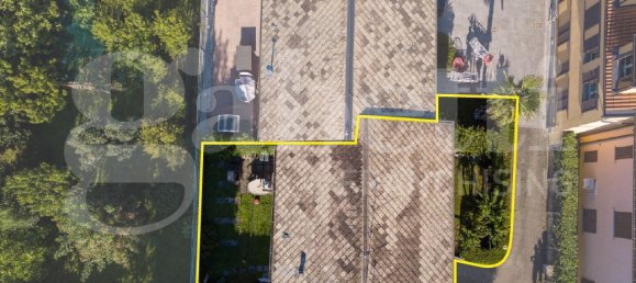 3 bedrooms House in Cesano Maderno, Italy No. 266796 10