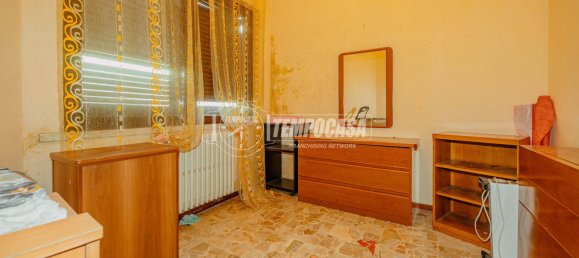 6 rooms Villa in Voghera, Italy No. 154858 5
