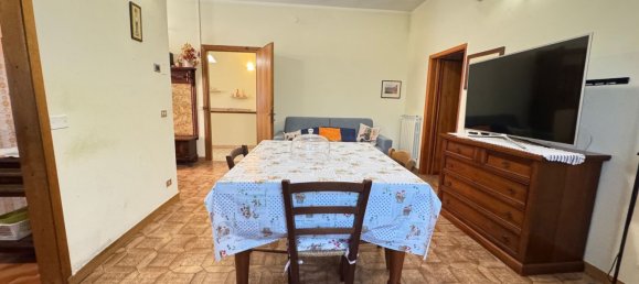 6 bedrooms House in Marliana, Italy No. 377520 14