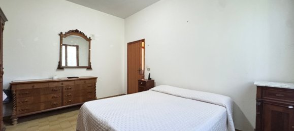 6 bedrooms House in Marliana, Italy No. 377520 15