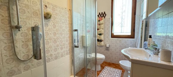 6 bedrooms House in Marliana, Italy No. 377520 23