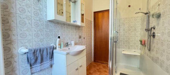 6 bedrooms House in Marliana, Italy No. 377520 26