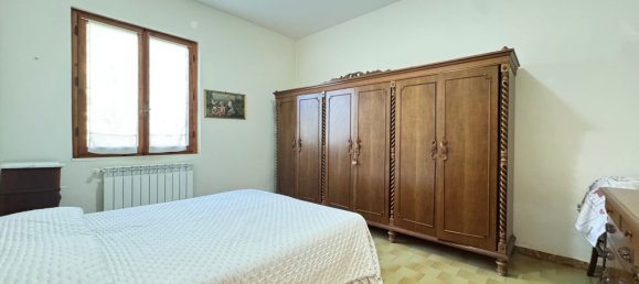 6 bedrooms House in Marliana, Italy No. 377520 13