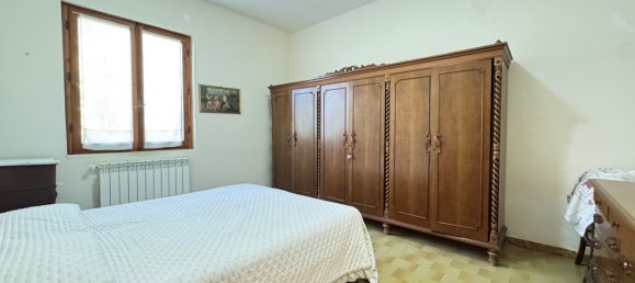 6 bedrooms House in Marliana, Italy No. 377520 30