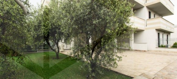 3 rooms Apartment in Monza, Italy No. 31394 28