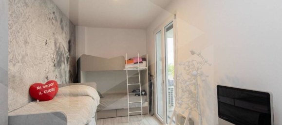 3 rooms Apartment in Monza, Italy No. 31394 47