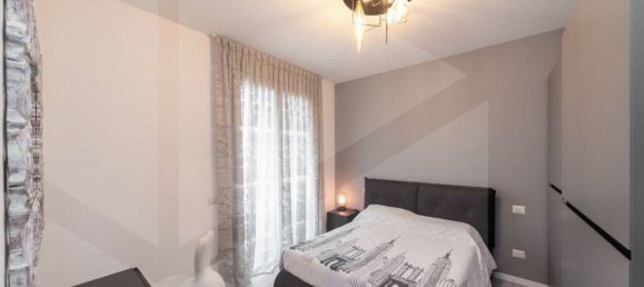 3 rooms Apartment in Monza, Italy No. 31394 9