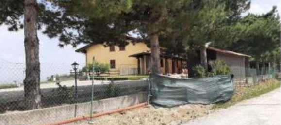 Casa de 8 divisões em Perugia, Italy N.º 49939 19