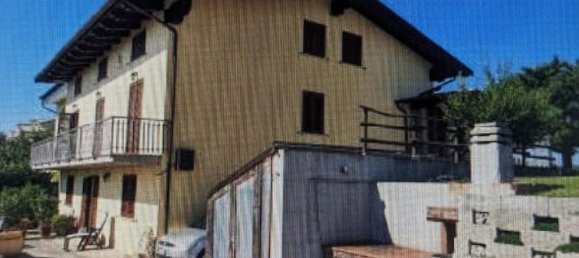 Casa de 8 divisões em Perugia, Italy N.º 49939 9