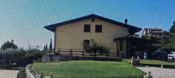 Casa de 8 divisões em Perugia, Italy N.º 49939 37